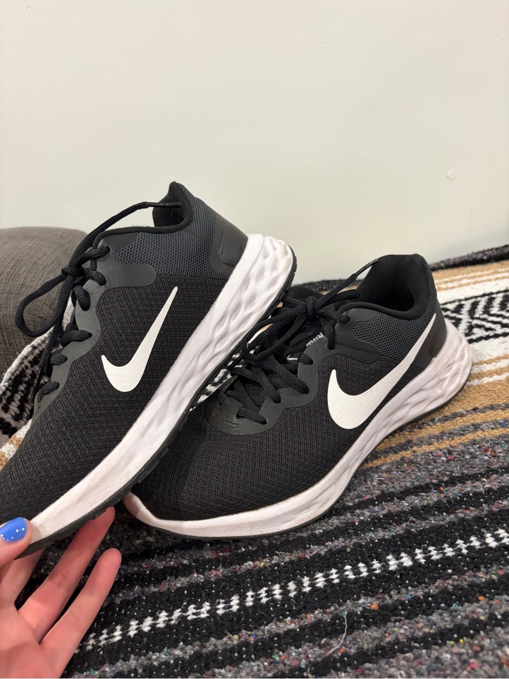Nike Black and White Mesh Training Shoes